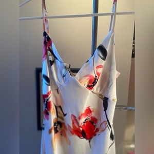 Maxi White Floral Print Dynamite Dress in XXS